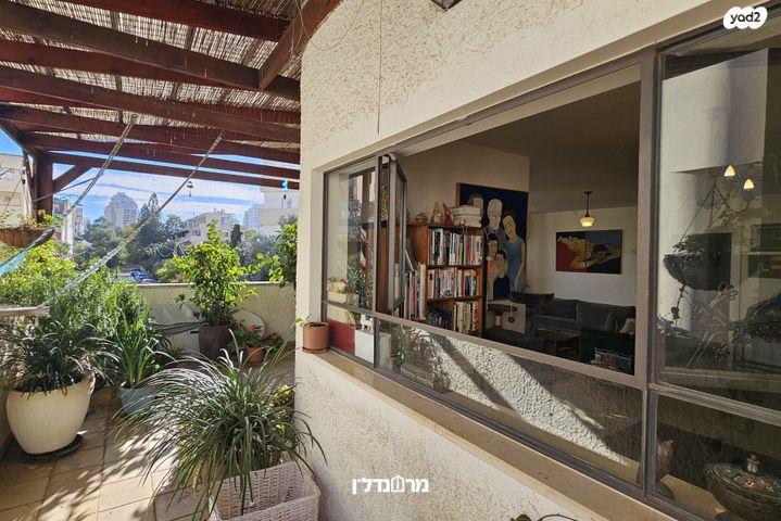 דופלקס, הרצליה הצעירה, הרצליה