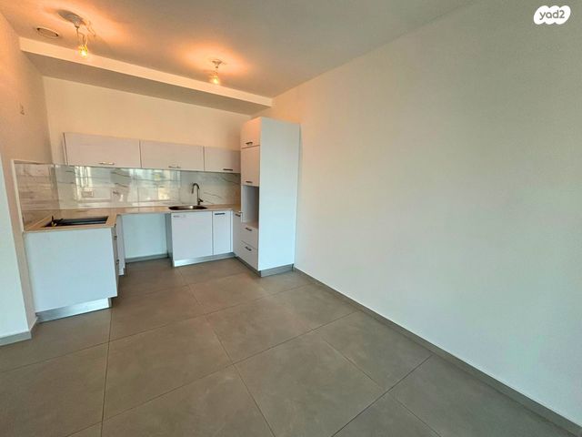 דירה, תוצרת הארץ, נחלת יצחק, תל אביב יפו