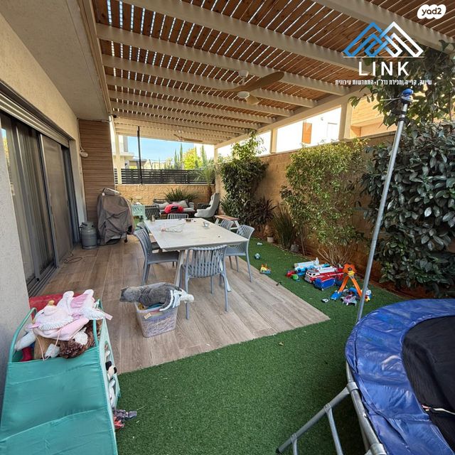 דו משפחתי, דרך השדות, השדות, עתלית