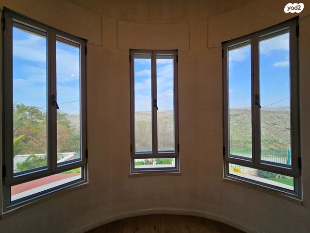 דו משפחתי, איילון, נווה אפק, ראש העין