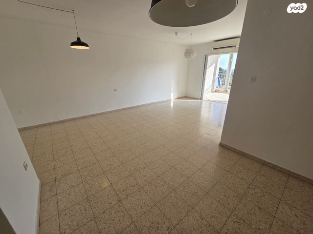 דירה, רמתיים, הוד השרון