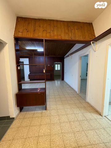 דו משפחתי, וייצמן, גבעה א', שביט, קרית אתא