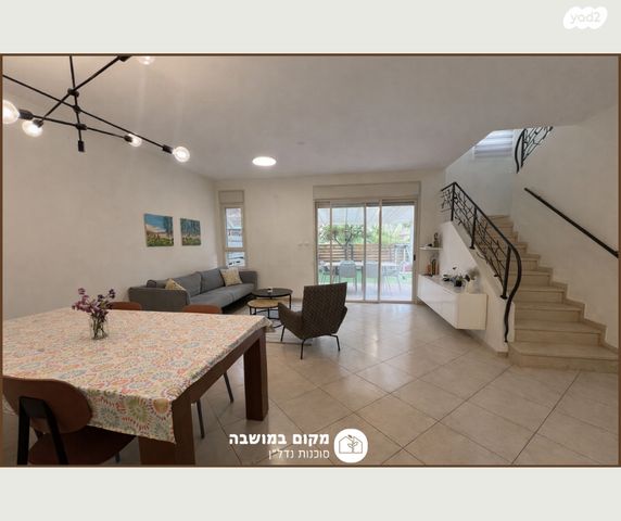 דו משפחתי, בנימינה גבעת עדה