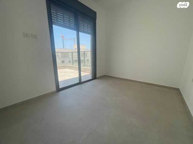 גג/ פנטהאוז, יער ביריה, נופי בן שמן, לוד