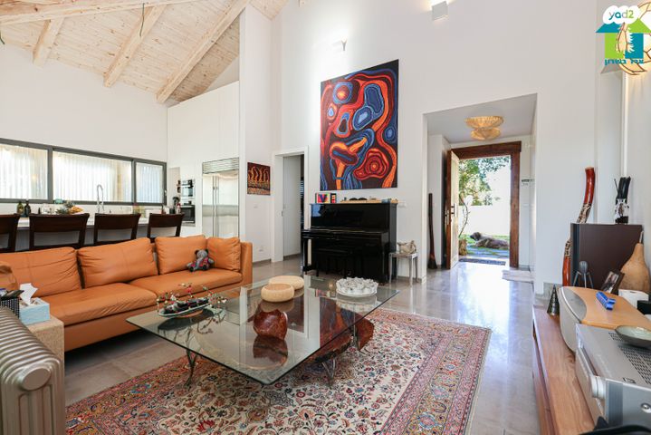 בית פרטי/ קוטג', חרות