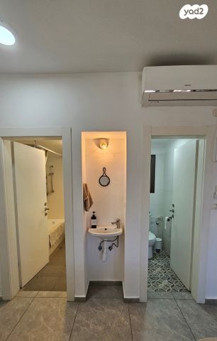 גג/ פנטהאוז, שטרנהארץ, עג'מי, גבעת העליה, תל אביב יפו