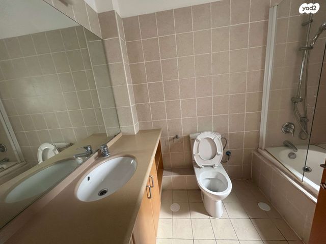 דירה, שדרות לוי אשכול 16, כוכב הצפון, תל אביב יפו