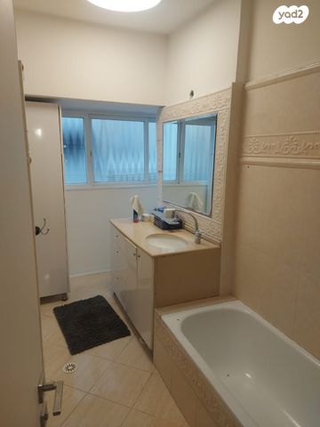 דירה, הרב שמואל רוזובסקי, מרכז העיר, בני ברק