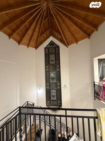 דו משפחתי, אביבים, שערי תקווה, שערי תקווה