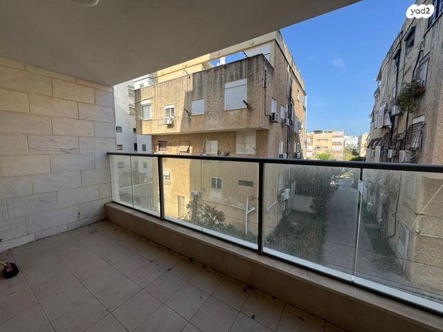 דירה, א.ד. גורדון, מוצקין הותיקה, קרית מוצקין