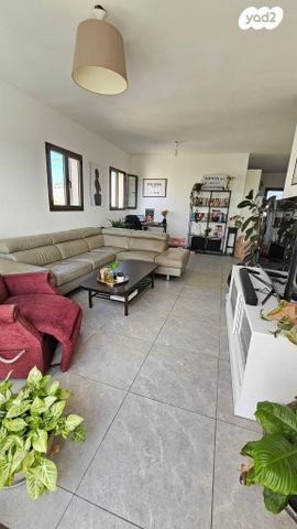 גג/ פנטהאוז, שטרנהארץ, עג'מי, גבעת העליה, תל אביב יפו