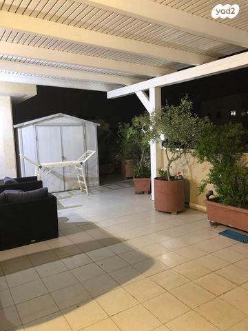 גג/ פנטהאוז, הרטום 34, נתניה