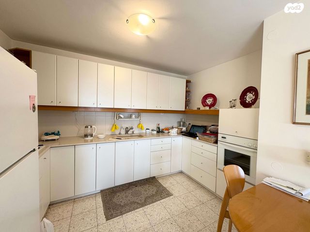 דירה, הדישון, מלחה, מנחת, ירושלים