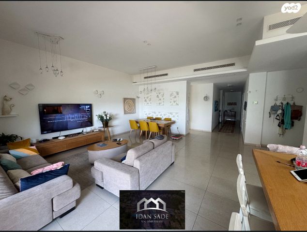 בית פרטי/ קוטג', גן יבנה