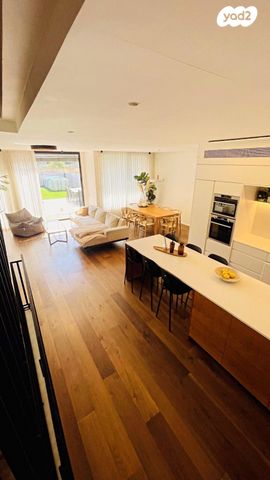 בית פרטי/ קוטג', הזמר העברי, הרצליה ב', הרצליה