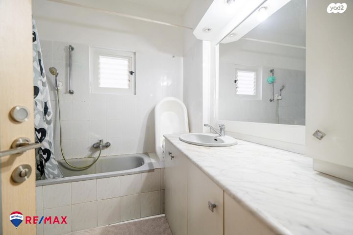 דירה, הנביאים 8, דרום מערב ותיק, בת ים