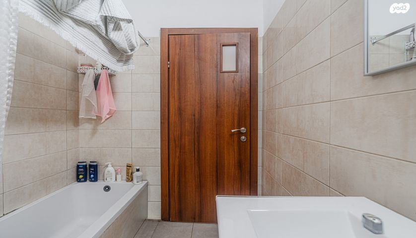 דירה, שקמים ואגמים, אשקלון