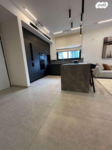 דירה, נתן יונתן 14, עיר ימים, נתניה