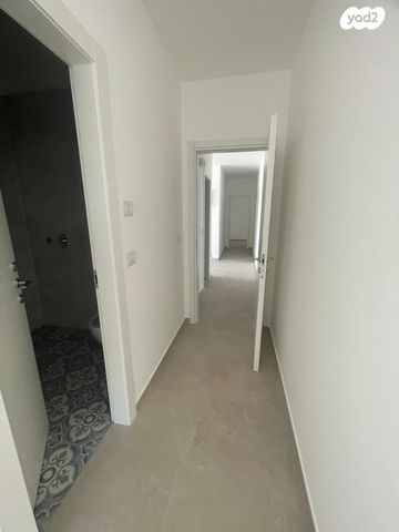 גג/ פנטהאוז, יער ביריה, נופי בן שמן, לוד