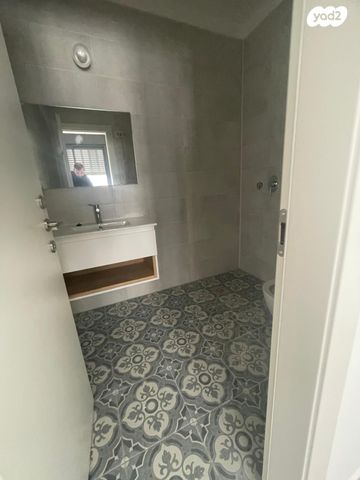 גג/ פנטהאוז, יער ביריה, נופי בן שמן, לוד