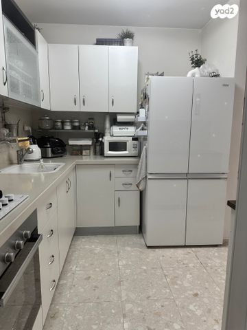 דירה, רמב"ם 26, רמת חן ובן ציון, נתניה