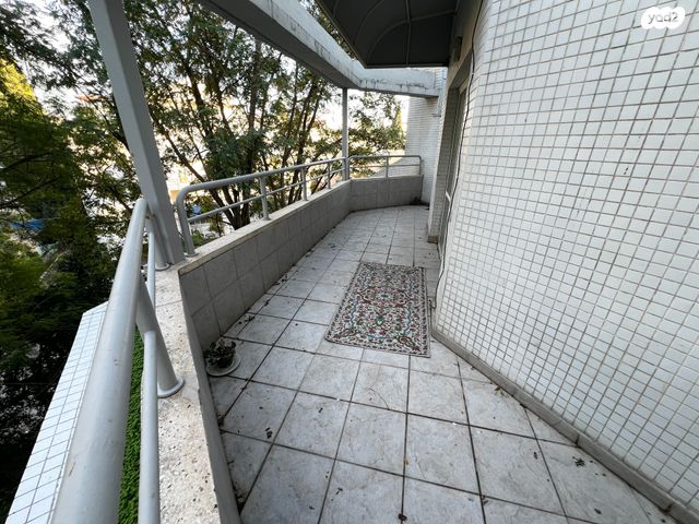 דירה, עובד בן ציון, כפר סבא