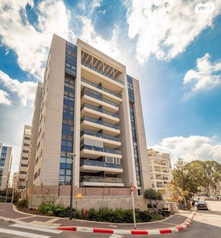 ז'בוטינסקי 4