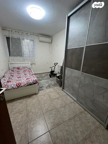 דירה, קרן קיימת לישראל 83, ביאליק דרום, קרית ביאליק