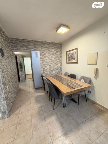 דירה, אליהו גולומב, שיפר, פתח תקווה