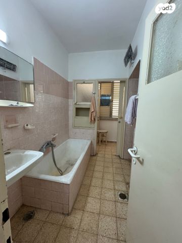 דירה, דב הוז 7, כפר גנים א, פתח תקווה