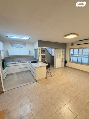 דירה, אליהו גולומב, שיפר, פתח תקווה