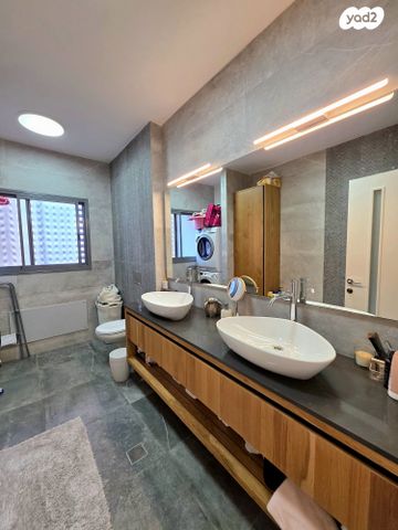 דירה, מורן, שיכון עובדים, טבריה