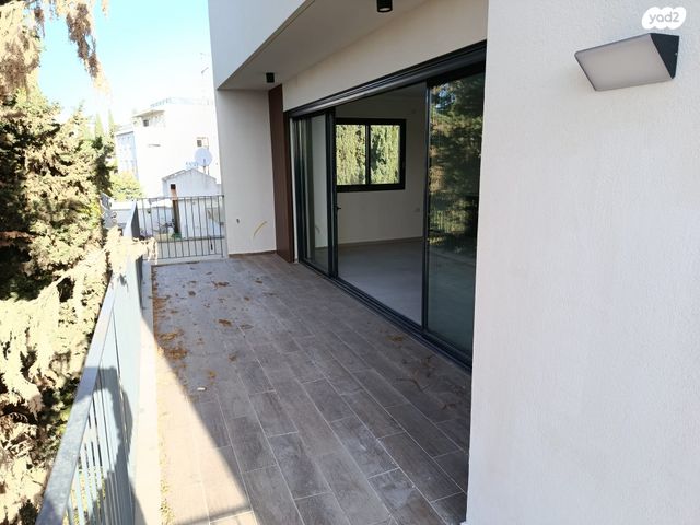 דירה, שמואל רומנילי, שיכון דן, נווה דן, תל אביב יפו