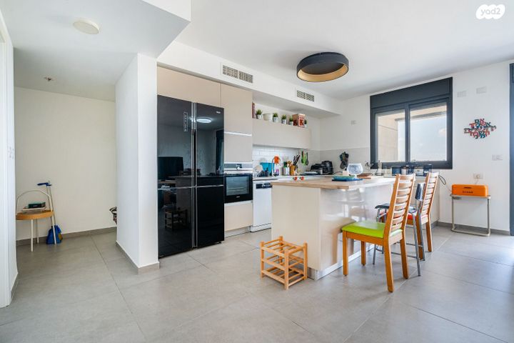 דירה, אור ים, אור עקיבא