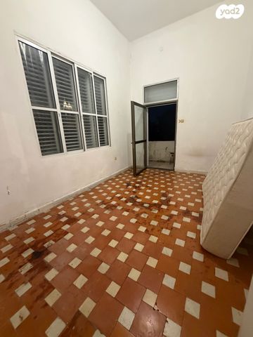 דירה, שבטי ישראל, צהלון, שיכוני חסכון, תל אביב יפו