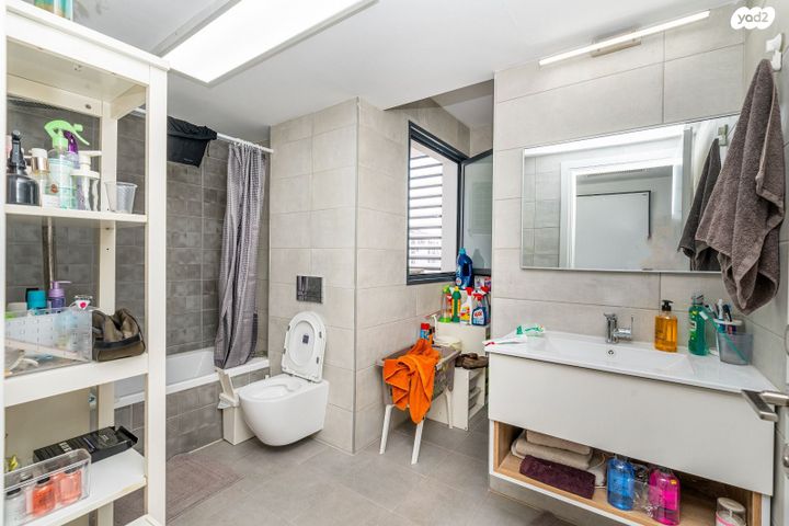 דירה, אור ים, אור עקיבא