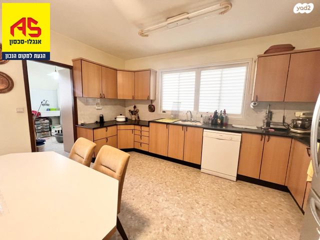 בית פרטי/ קוטג', שרת, צפון מזרח מרכז העיר, נתניה