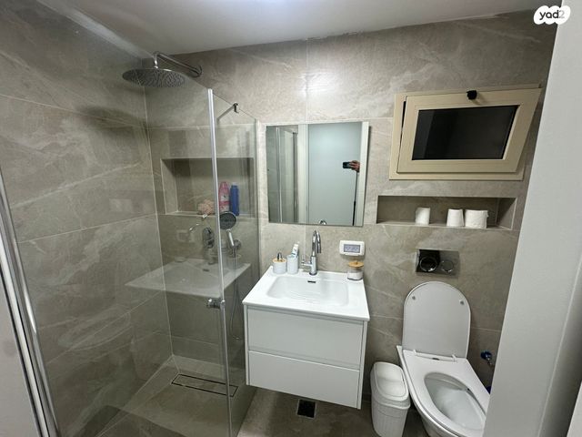 יחידת דיור, ברקת, הר שמואל, גבעת זאב