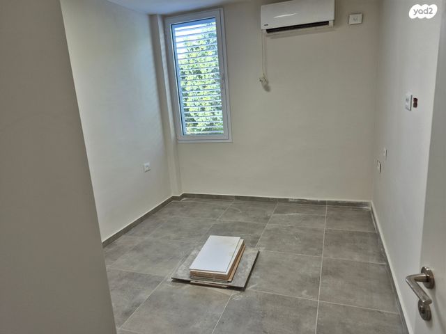 דירה, כורזים 9, נווה שרת, תל אביב יפו