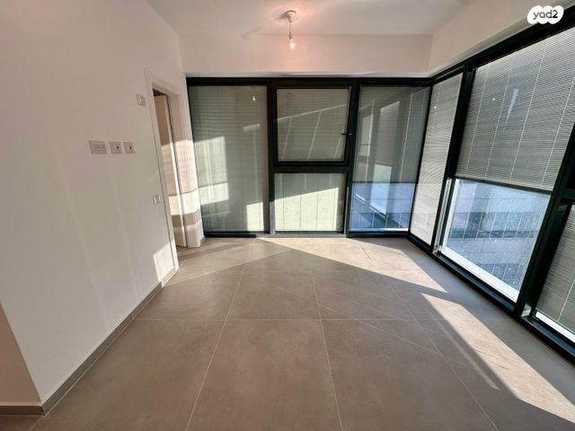 דירה, תוצרת הארץ, נחלת יצחק, תל אביב יפו