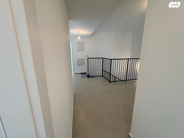 גג/ פנטהאוז, הרב ישראל גרוסמן, רמת אברהם, בית שמש