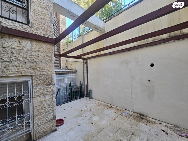 דירת גן, עולי הגרדום 281, ארמון הנציב, תלפיות מזרח, ירושלים