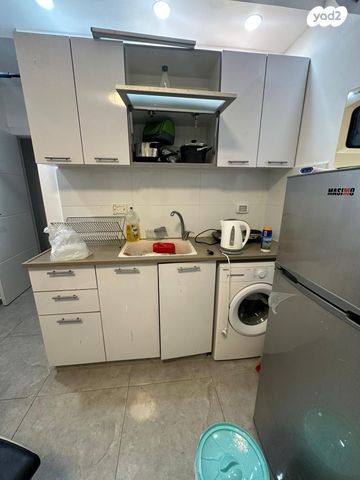 דרך יד לבנים 85