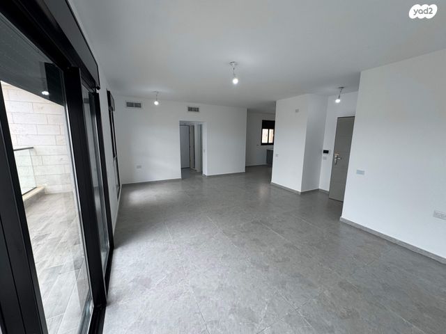 דירה, הרב ישראל גרוסמן, רמת אברהם, בית שמש