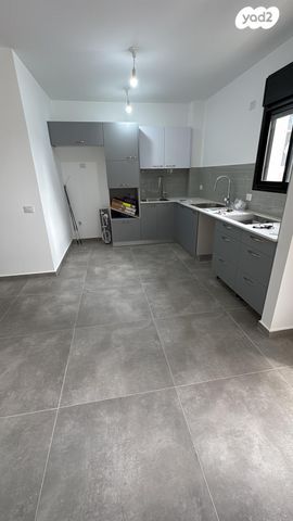 דירה, הרב ישראל גרוסמן, בית שמש