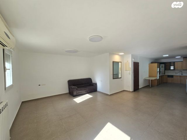 דירת גן, עולי הגרדום 281, ארמון הנציב, תלפיות מזרח, ירושלים