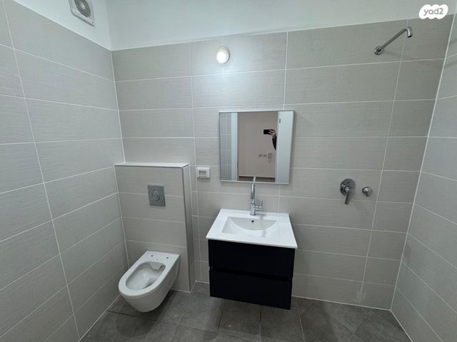 דירה, הרב ישראל גרוסמן, בית שמש