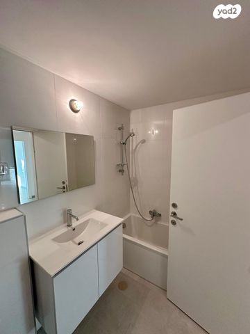 דירה, תוצרת הארץ, נחלת יצחק, תל אביב יפו