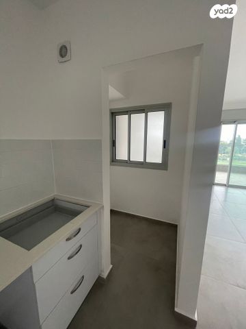 דירה, אחוזת דניה, חדרה