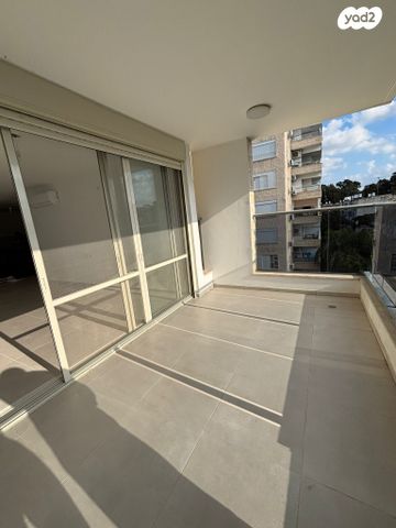 דירה, הגנים 5, מרכז העיר, סביניה, הוותיקה, קרית ביאליק